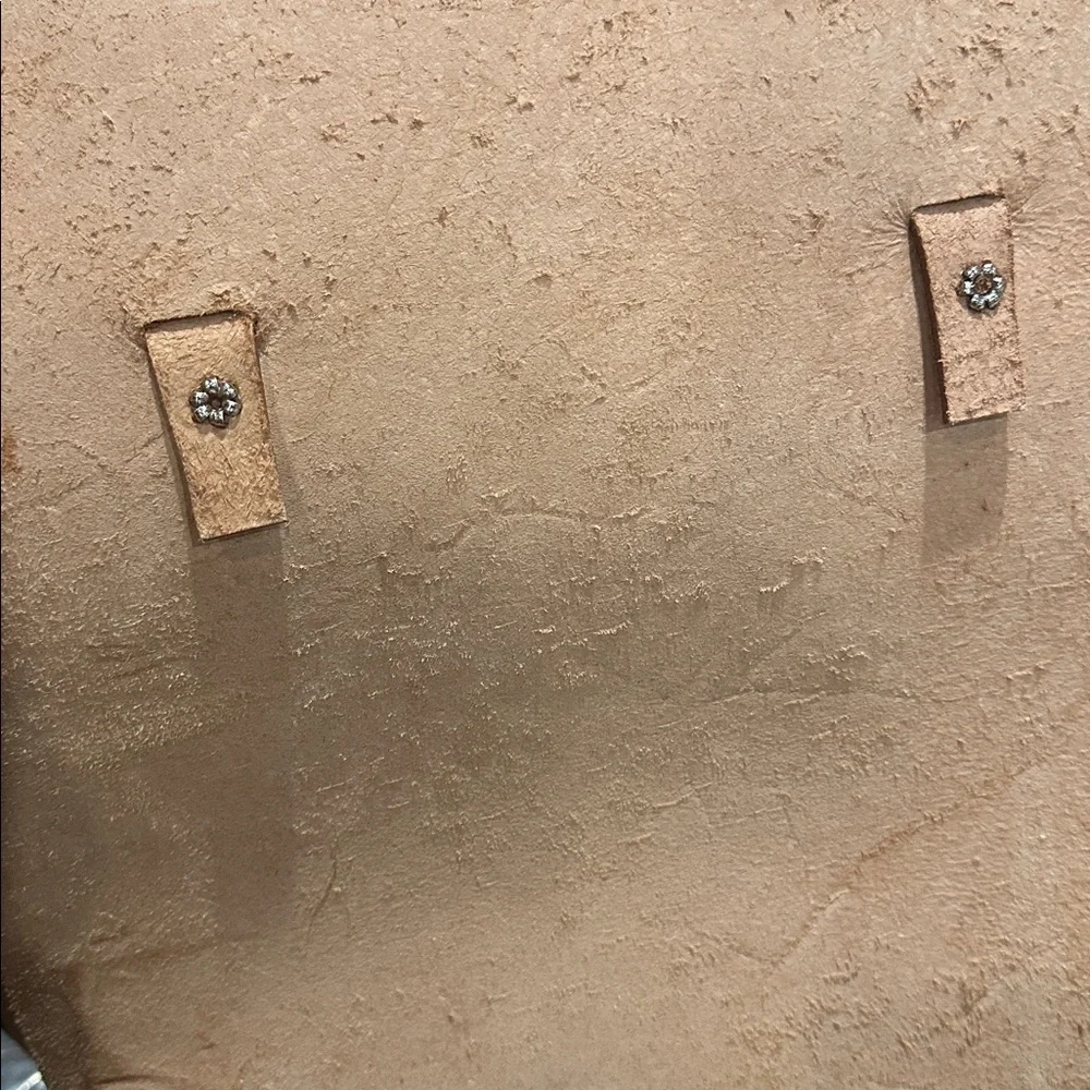 no name tan rough